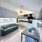 Square 科顿罗伊波