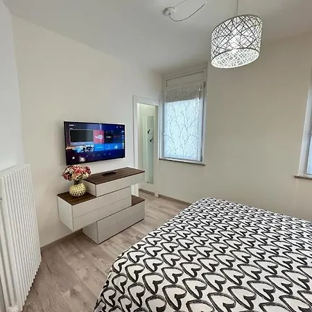 Apartament Square *