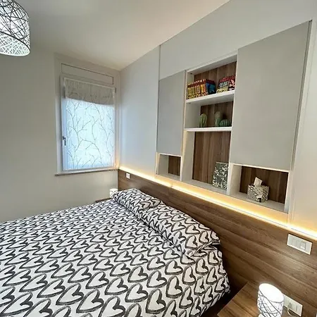 Apartment Square