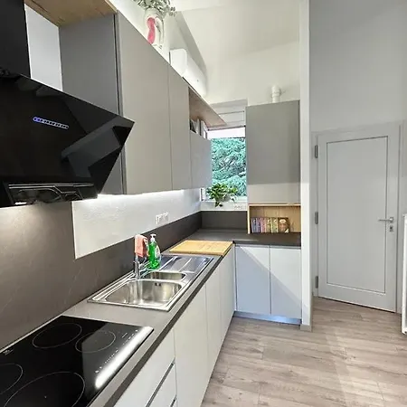 Square Apartament *
