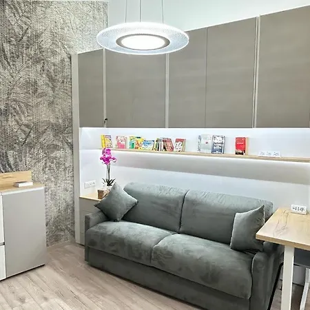 Apartament Square